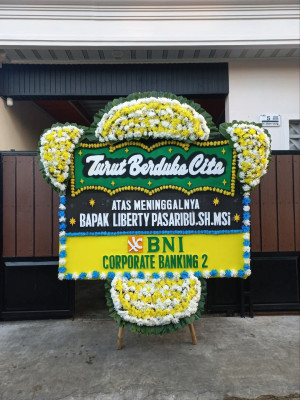 Papan Bunga Duka di Mekarwangi